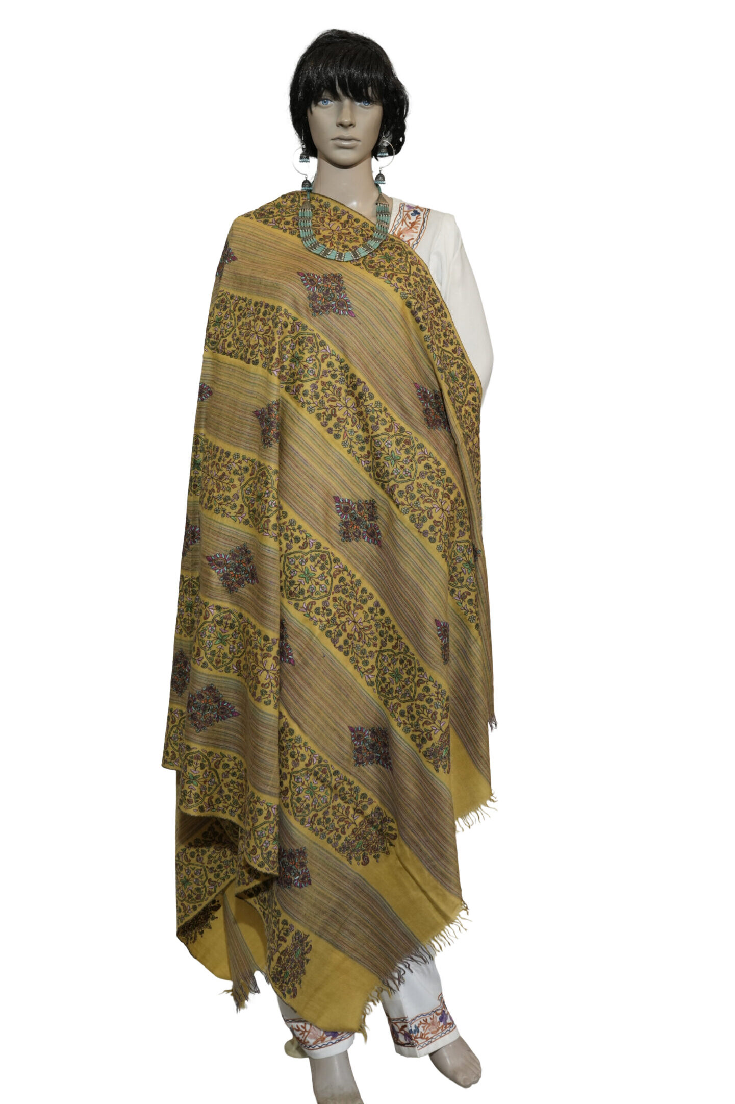 Handcrafted Pashmina Shawl with Intricate Needlework